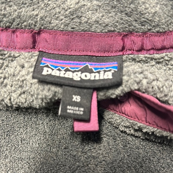 Patagonia Fleece Pullover with Pink Details - Picture 4 of 4